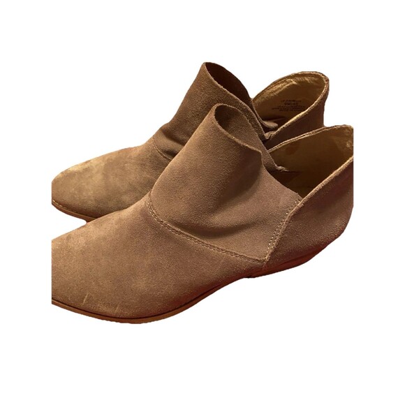 Lucky Brand "Fahmida" Tan  Suede Ankle Bootie Size 9 M - Picture 4 of 7